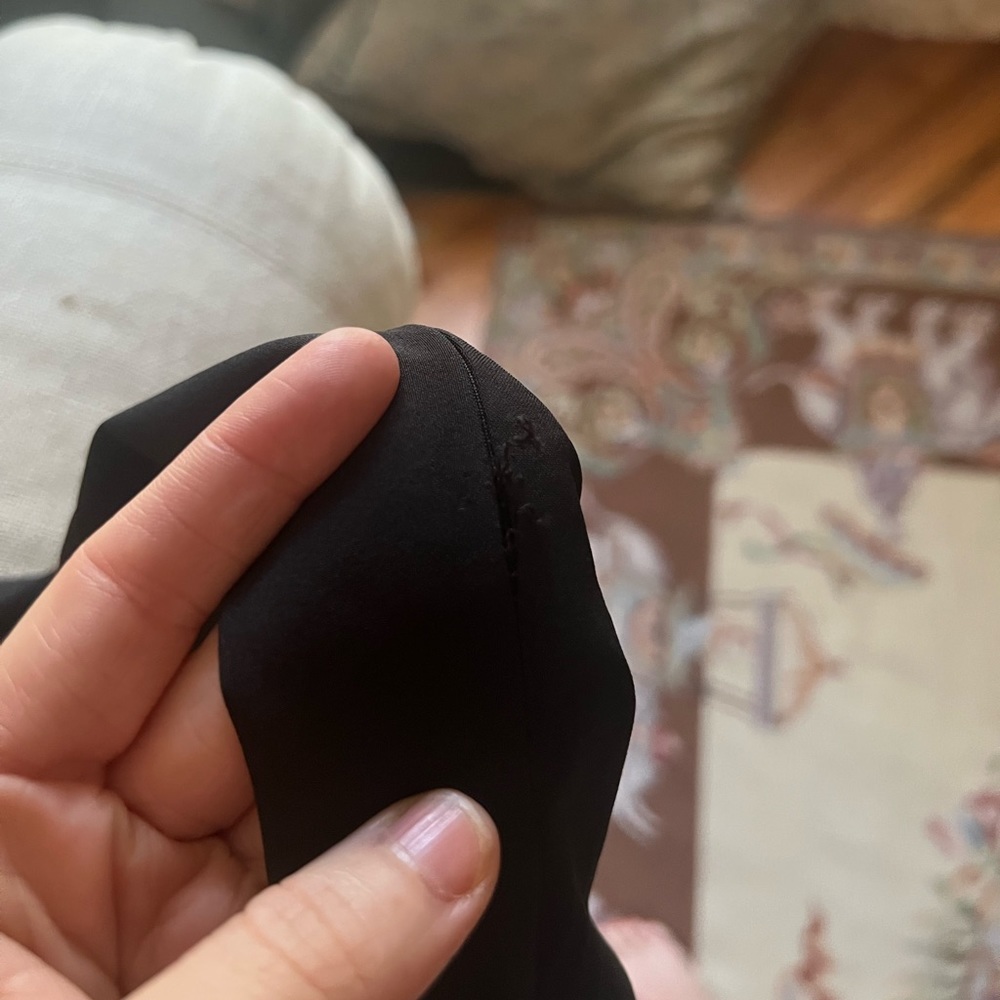 Little black dress | Asymetrical bottom - Picture 8 of 8